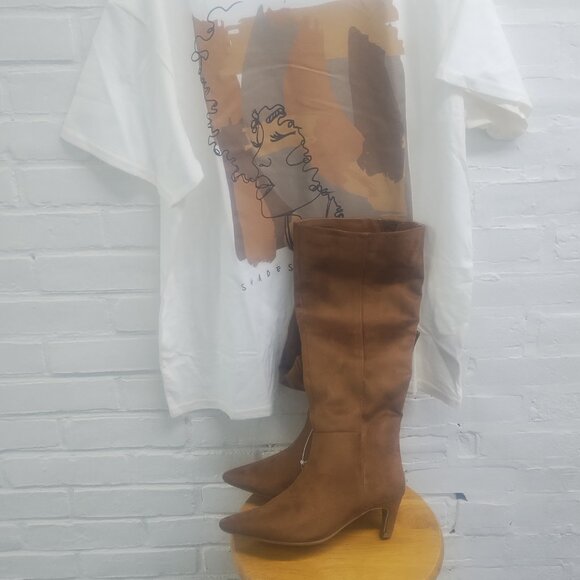 Females Universal thread bread boots size 7.5 plus free XXl shirt - Picture 2 of 8